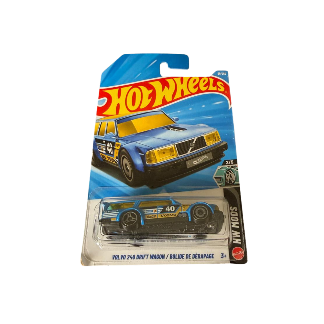 VOLVO 240 DRIFT WAGON /BOLIDE DE DERAPAGE HOT WHEELS MAINLINE 2026 CASE C (IMPORTED)